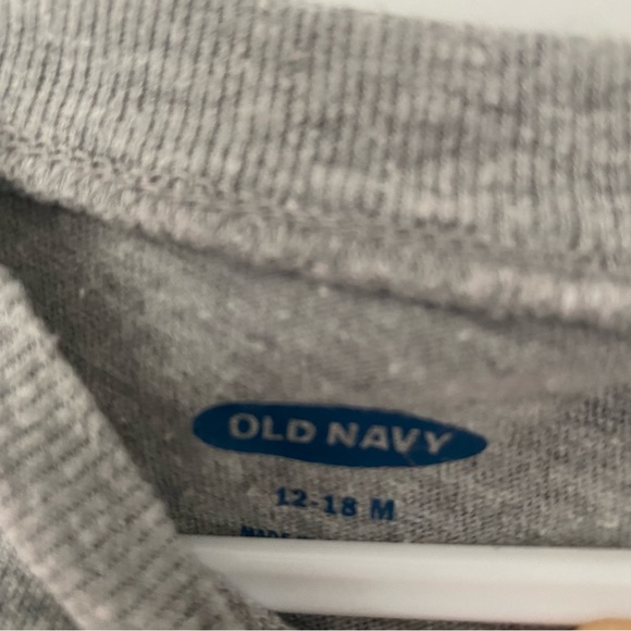 🟧 $2 ADD-ON🟧 OLD NAVY Toddler Boys T-Shirt • 12-18 months - Picture 2 of 3